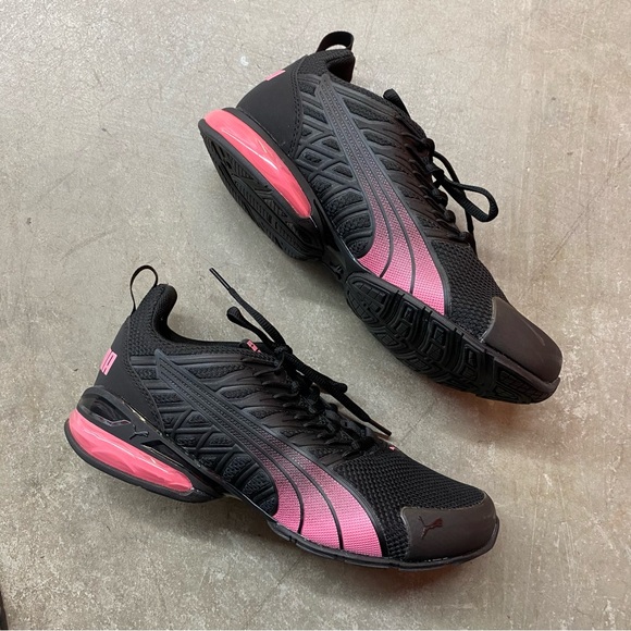 PUMA Women's Voltaic Evo Cross Trainer Sneaker NWOT - Picture 1 of 8